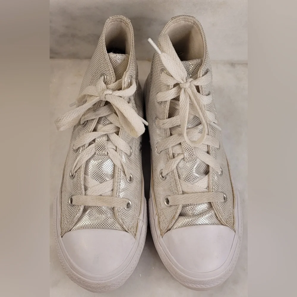 Converse Chuck Taylor Allstars High Tops - White Metallic Size 1